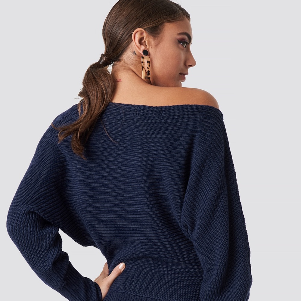 ROI | Navy Blue Off-Shoulder Cable Knit Sweater